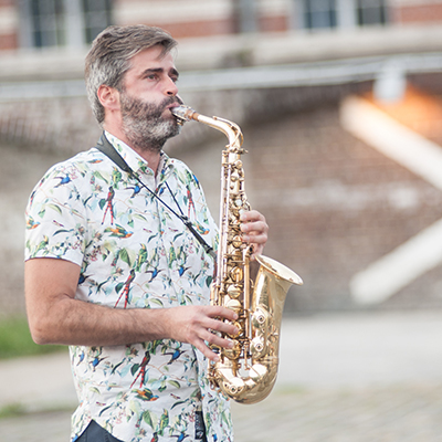 Jean-Baptiste Rubin <p>Jean-Baptiste Rubin jouant du saxophone.</p>